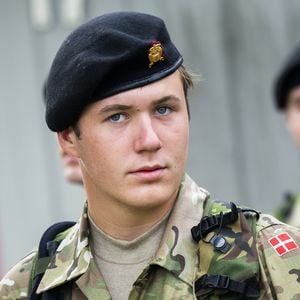 Kronprinz Christian nimmt an der Leutnantsausbildung der dänischen Streitkräfte in Slagelse teil