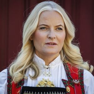 Sollte Mette-Marit auf Hochzeit ihrer Schwägerin verzichten?