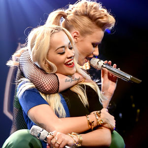 VMAs: Iggy Azalea verschmäht Rita Oras Bühnen-Kuss