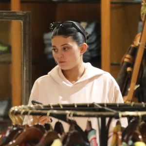 Seltener Anblick: Kylie Jenner geht ungeschminkt shoppen