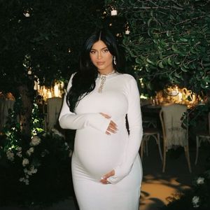 Rosafarbene Babysachen: Bekommt Kylie Jenner ein Mädchen?