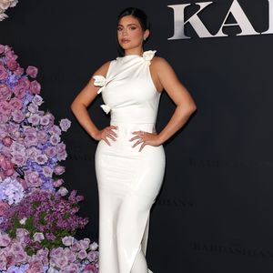 Erster Auftritt nach Babypause: Kylie Jenner im Latex-Look