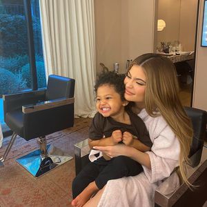 Babygerüchte um Kylie Jenner: Stormi (3) soll aufgeregt sein
