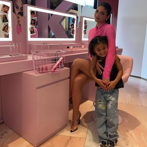 Kylie Jenner genießt mit Stormi entspannte Zeit in London