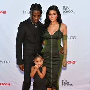 Wow! Kylie Jenner gab schon eine Million für Baby Wolf aus
