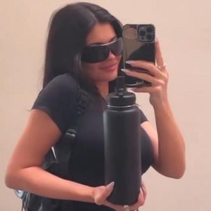 Wenige Monate nach Geburt: Kylie Jenner zeigt flachen Bauch