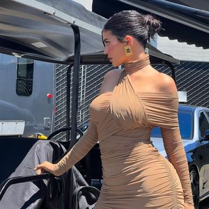 Im hautengen Kleid: Kylie Jenner zeigt ihren After-Baby-Body