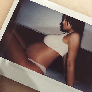 Emotionaler Throwback: Kylie Jenner teilt Babybauchfoto