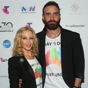 Kylie Minogue traurig: Keine eigenen Kinder nach Brustkrebs?