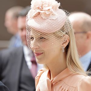 Lady Windsor bricht ihr Schweigen über den Tod ihres Mannes