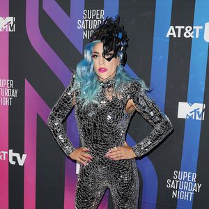 Sexy Glitzer-Einteiler: Lady Gaga flasht im Disco-Kugel-Look