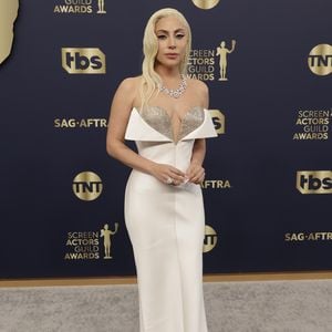 Fans müssen warten: Lady Gagas Tourstart auf 2026 verlegt