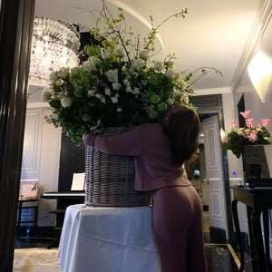 Freund schenkt Lady Gaga XXL-Blumenstrauß zum Geburtstag!