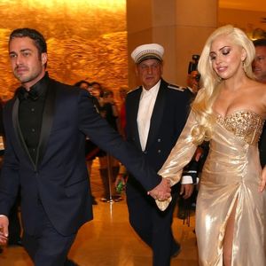 Verdächtiger Ring: Hat sich Lady GaGa verlobt?