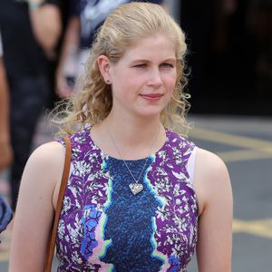 Um zu sparen: Lady Louise Windsor wird kein Vollzeit-Royal