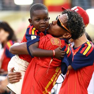 Nach WM-Triumph: Lamine Yamals Bruder stiehlt ihm die Show