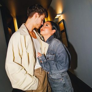 Lana Condor und ihr Verlobter Anthony genießen Venedigurlaub