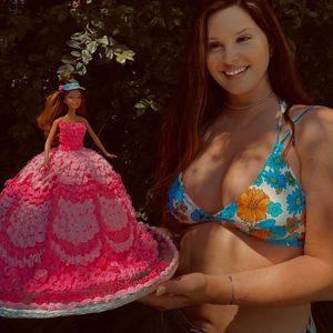 Mit Barbie-Torte: Lana Del Rey feiert ihren 36. Geburtstag