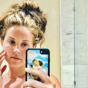 Ohne Lidstrich: Das ist wirklich Sängerin Lana Del Rey!