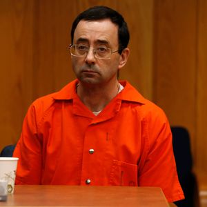 Arzt Larry Nassar wurde wieder im Gefängnis angegriffen
