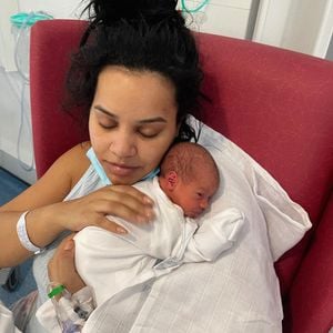 Zurück im Krankenhaus: Lateysha Grace' Baby hat Atemprobleme