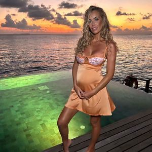 Wegen Babybauch: Laura Anderson schießt gegen Bodyshamer