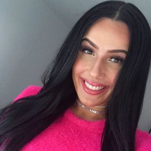 Lauras Freundin meldete sie wegen Flirt bei "Love Island" an