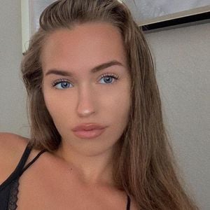 OnlyFans-Queen Laura Müller zeigt sich erstaunlich normal!