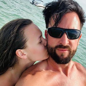 Fotos aufgetaucht: Wendler und Laura machen Speedboot-Trip