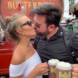 Mit Butterbier: Laura Müller knutscht Michael Wendler ab