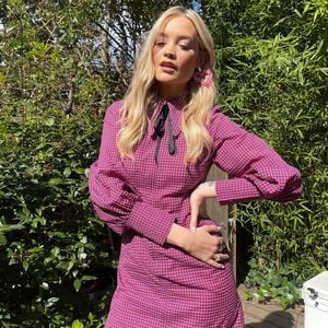 Ex-Kandidatin stichelt gegen UK-"Love Island"-Moderatorin
