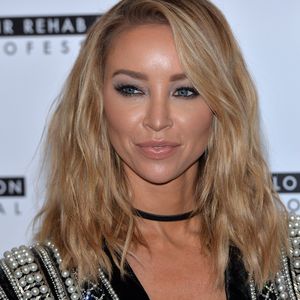Reality-Star Lauren Pope teilt Knutsch-Foto mit Unbekanntem!