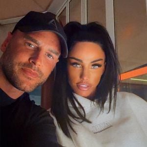 Ist Katie Price' neuer Ehemann etwa als Luxus-Escort tätig?