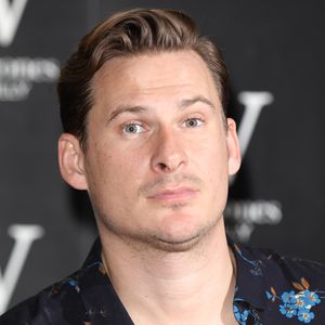 Blue-Sänger Lee Ryan im Flugzeug von Passagier angegriffen!