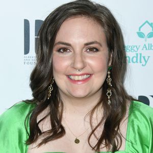 Wie bitte? Lena Dunham war heimlich mit Unbekanntem verlobt