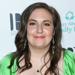 Schon zwei Jahre clean: Lena Dunham feiert besonderen Tag!