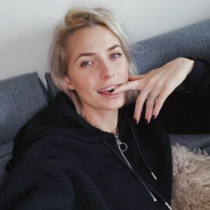 Seltener Anblick: Lena Gercke zerzaust und ungeschminkt