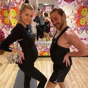 Lena Gercke und Riccardo Simonetti vergleichen ihre Bäuche!