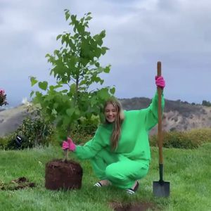 Tag der Erde: Leni Klum pflanzt Baum für den Umweltschutz