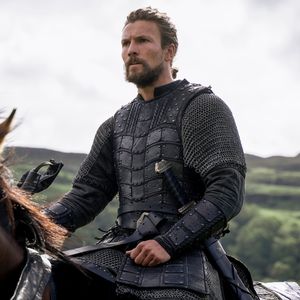 Hat "Vikings: Valhalla"-Hottie Leo Suter eine Freundin?