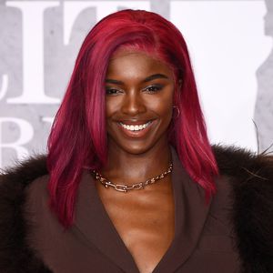 Abgehoben? "Victoria's Secret"-Model will Lob für ihre Beine