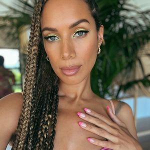 Mit Baby gesichtet: So groß ist Leona Lewis' Tochter schon