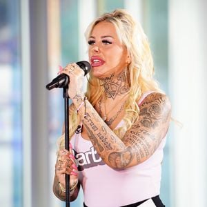 DSDS-Kandidatin Leoni "Barbie" Baltz schmeißt im Recall!