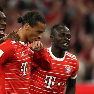 Sané geschlagen: Bayern-Star Sadio Mané kriegt Rekordstrafe