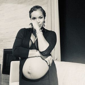 Schwanger-Endspurt: Destiny's-Child-Letoya zeigt XXL-Bauch