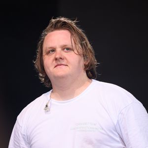 "Ständige Angst": Lewis Capaldi bereitet Fans große Sorgen!