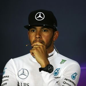 Aus Frust: Lewis Hamilton zerlegt sein Luxus-Hotelzimmer!