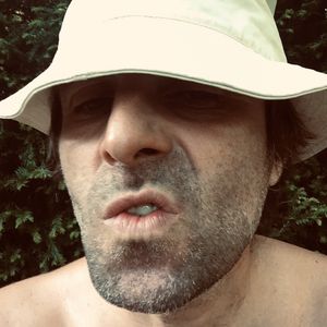 "John ist weg": Liam Gallagher trennt sich von Zausel-Bart!