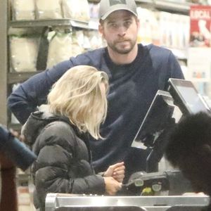 Wieder Miley-Kummer? Liam Hemsworth übel gelaunt erwischt