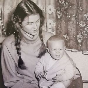 Throwback: So sah GNTM-Lieselotte (66) vor 43 Jahren aus!